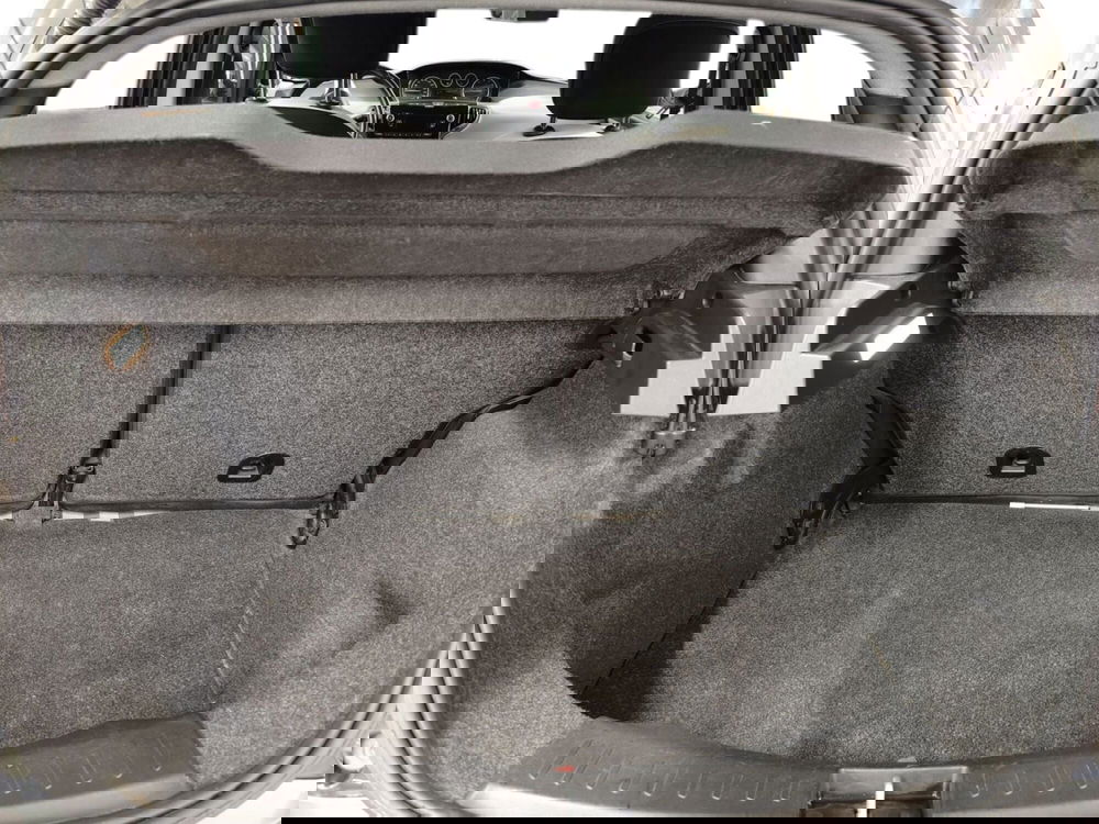 Lancia Ypsilon usata a Udine (12)