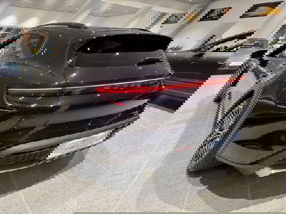 Porsche Taycan Cross Turismo usata a Firenze (7)