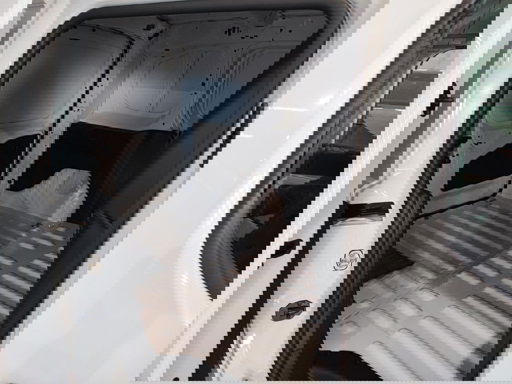 Fiat Doblò Furgone nuova a Milano (3)
