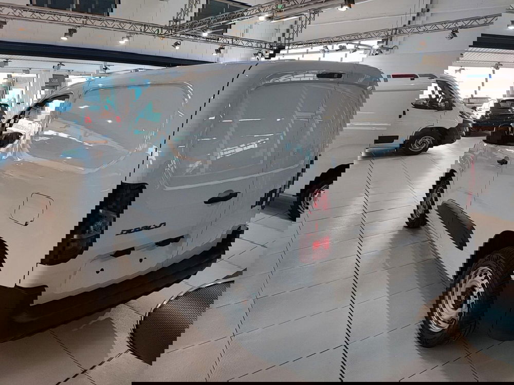 Fiat Doblò Furgone nuova a Milano (6)