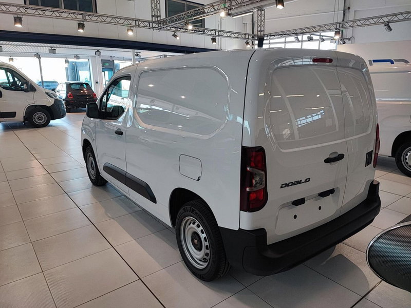 Fiat Doblò Furgone nuova a Milano (6)