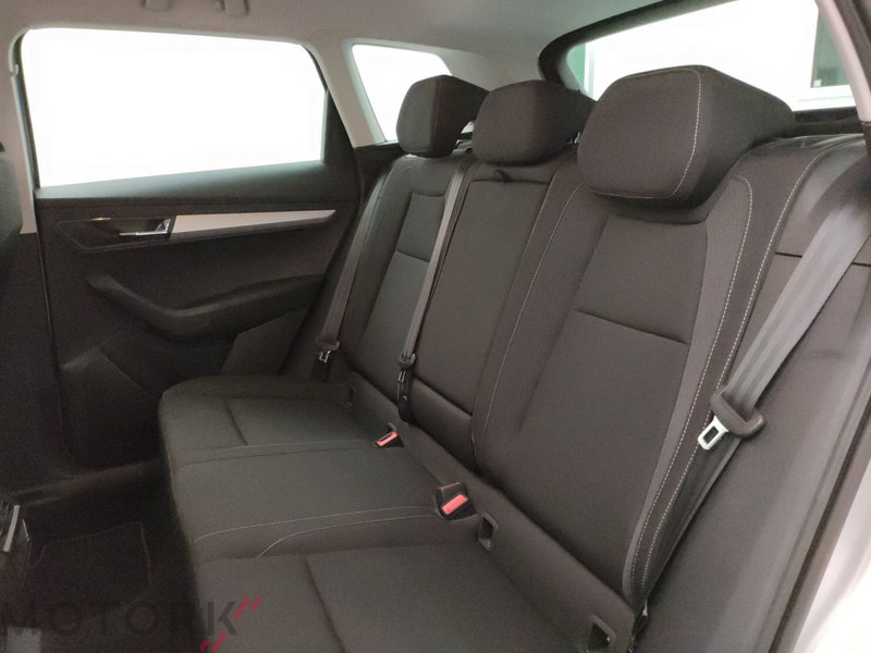 Skoda Karoq usata a Varese (10)