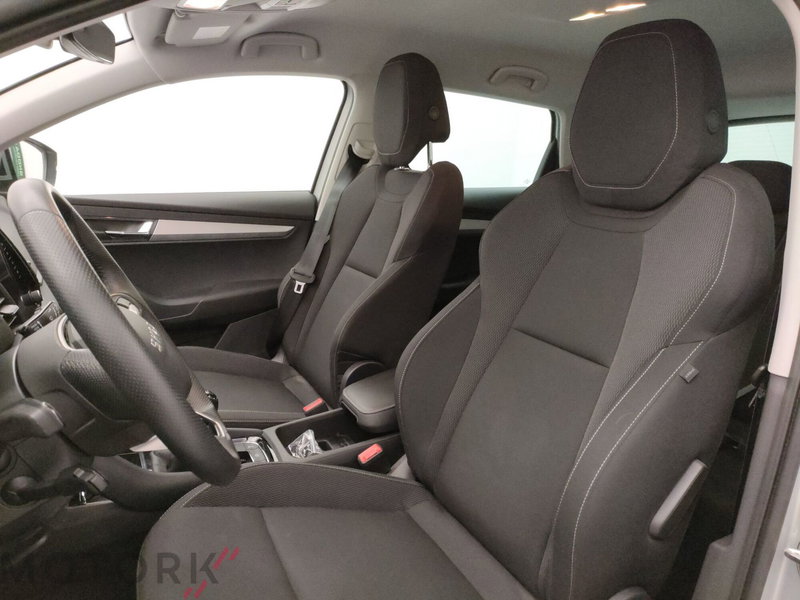 Skoda Karoq usata a Varese (11)