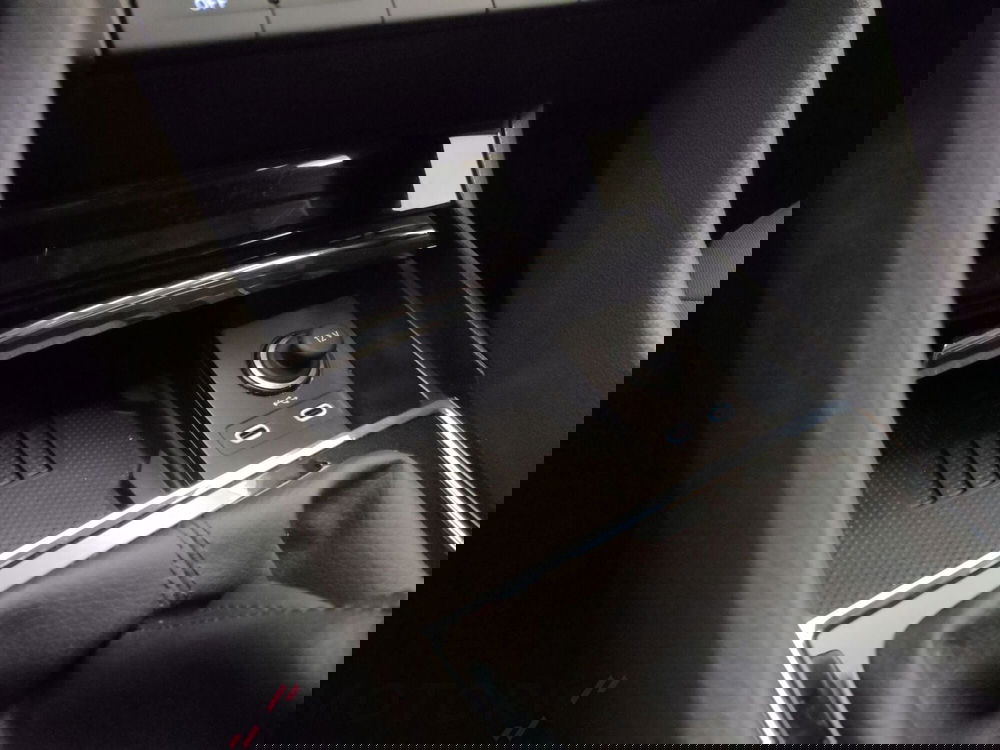 Skoda Karoq usata a Varese (14)