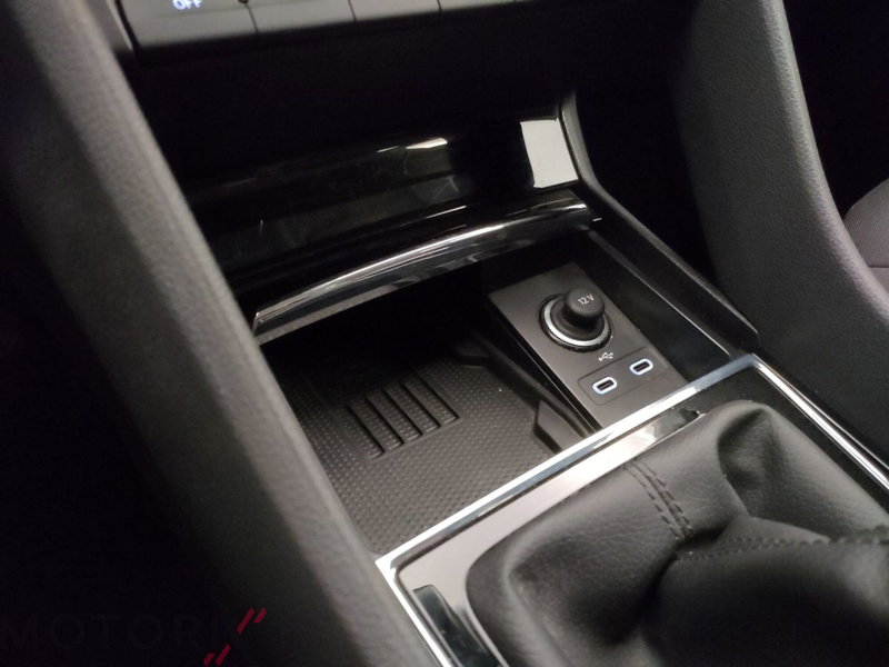 Skoda Karoq usata a Varese (14)