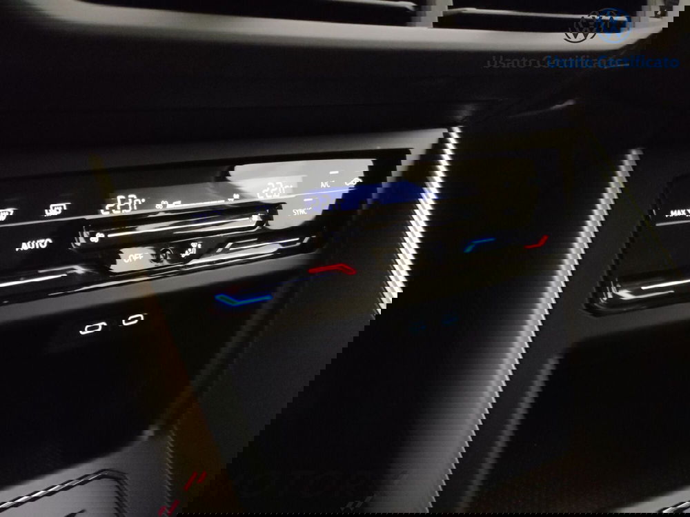 Volkswagen Taigo usata a Varese (13)