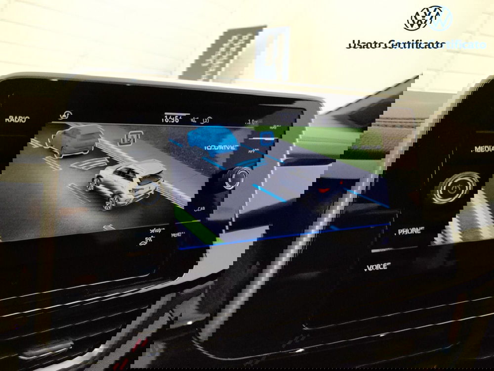 Volkswagen T-Roc usata a Varese (14)