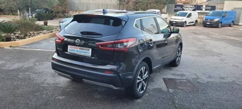 Nissan Qashqai usata a Napoli (4)