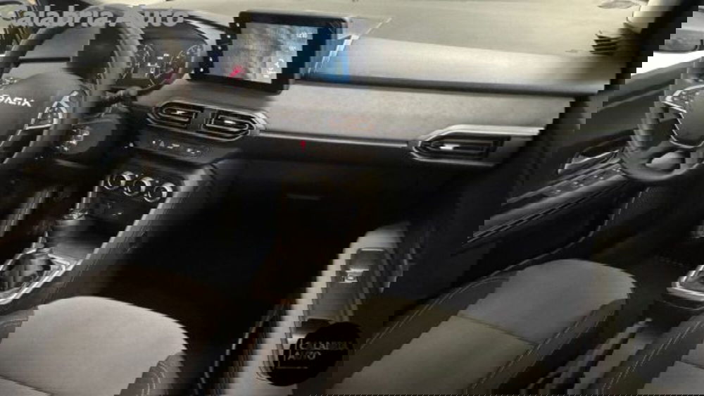 Dacia Jogger nuova a Reggio Calabria (8)