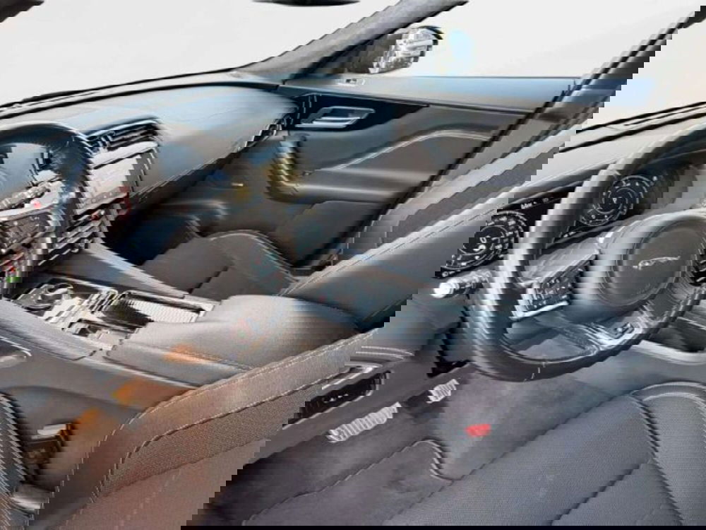 Jaguar F-Pace usata a Siena (11)