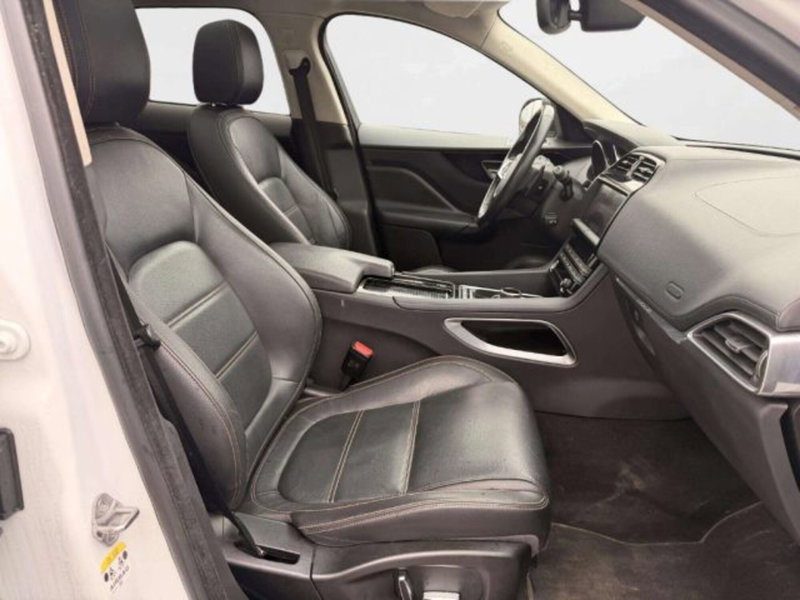 Jaguar F-Pace usata a Siena (3)