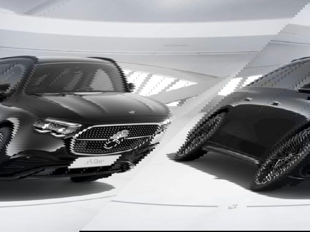 Mercedes-Benz Classe E Station Wagon nuova a Verona