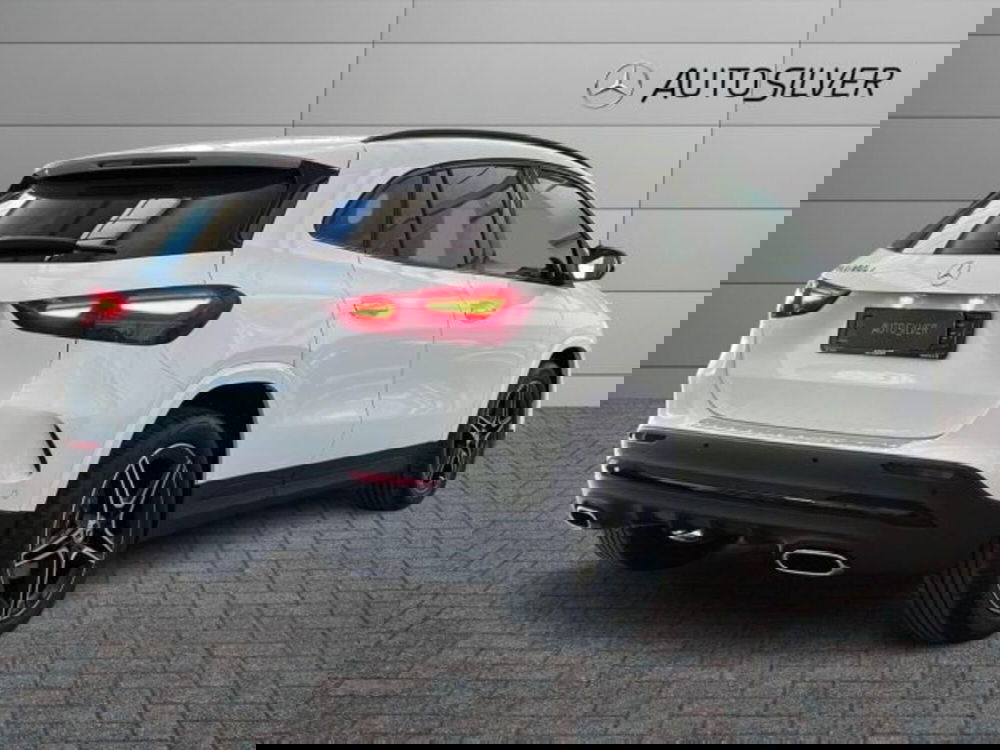 Mercedes-Benz GLA SUV nuova a Verona (3)