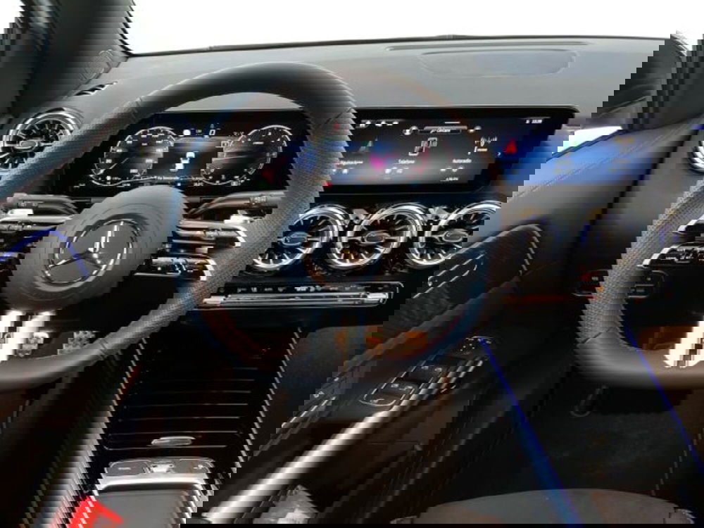 Mercedes-Benz GLA SUV nuova a Verona (10)