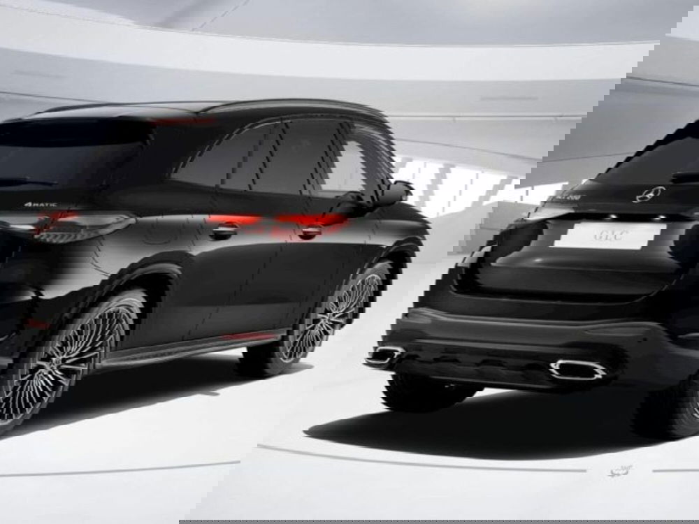 Mercedes-Benz GLC nuova a Verona (3)