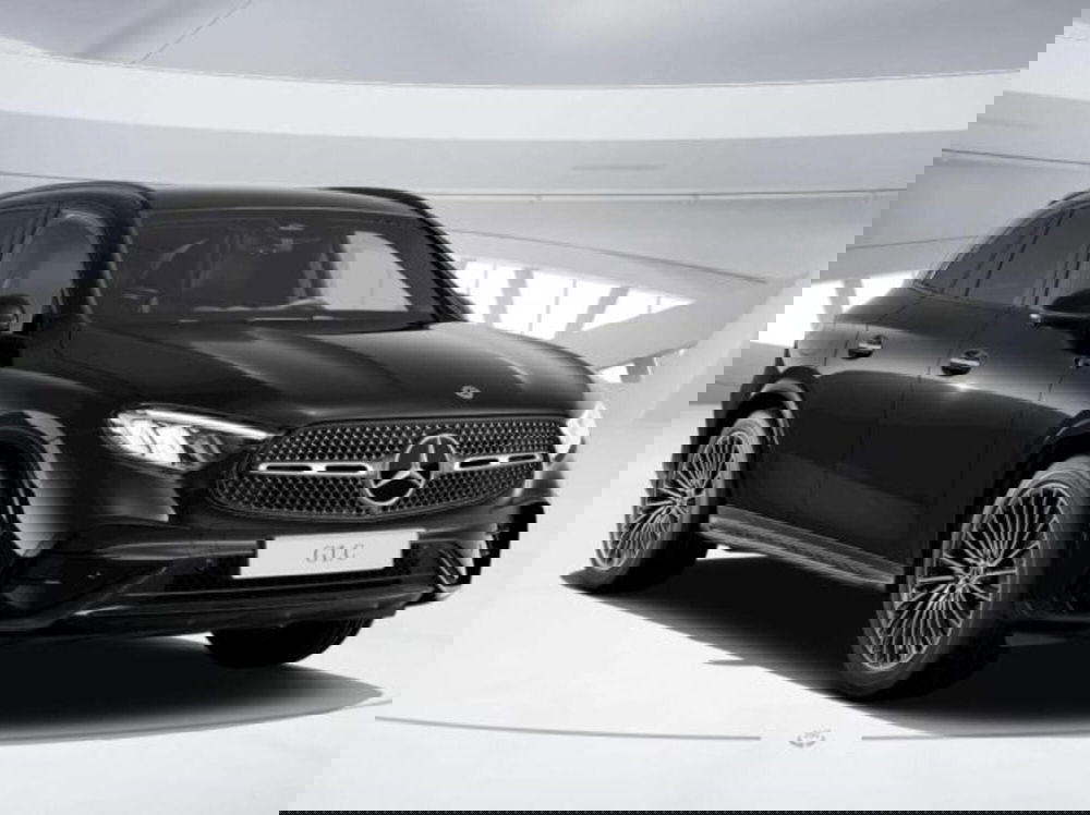 Mercedes-Benz GLC SUV nuova a Verona