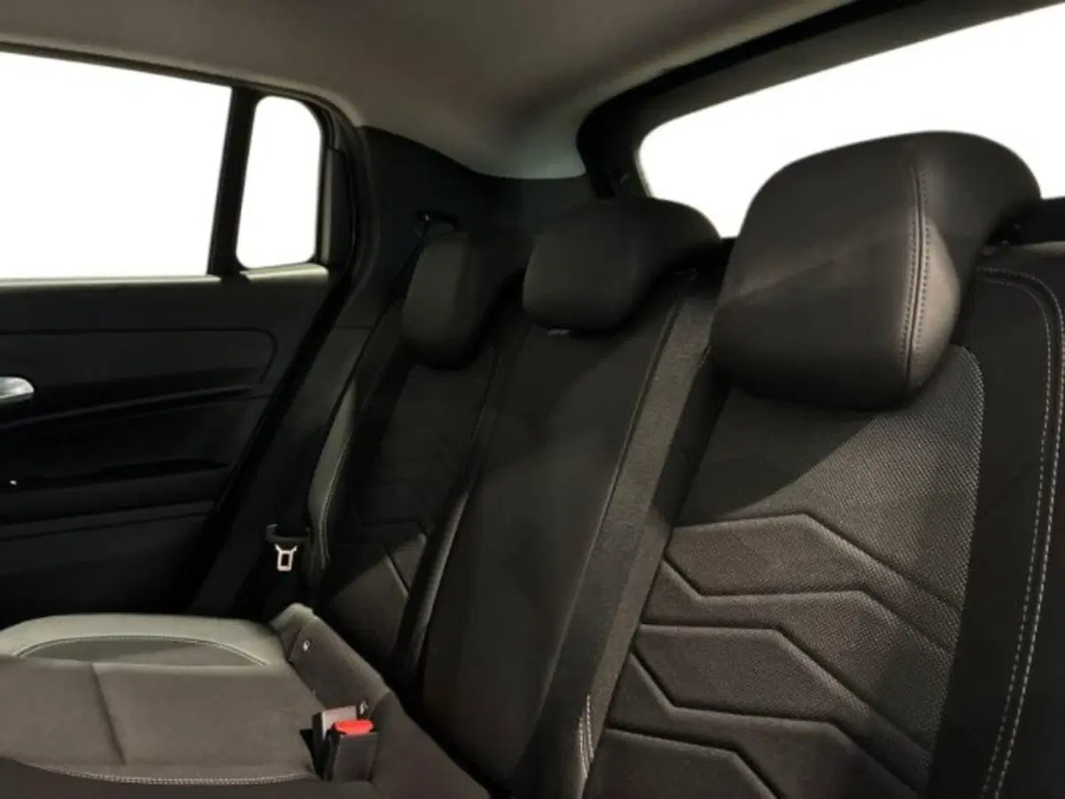 Jeep Avenger usata a Ancona (14)