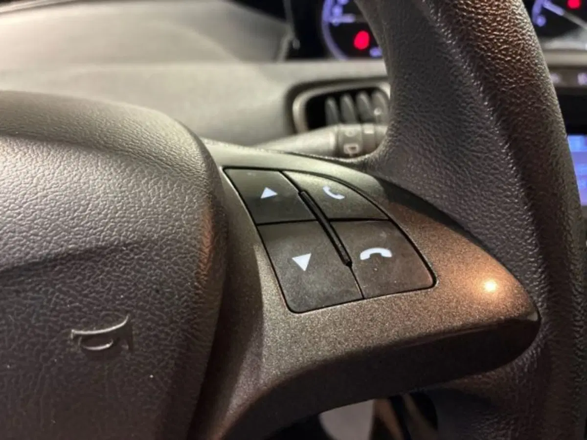 Lancia Ypsilon usata a Ancona (20)