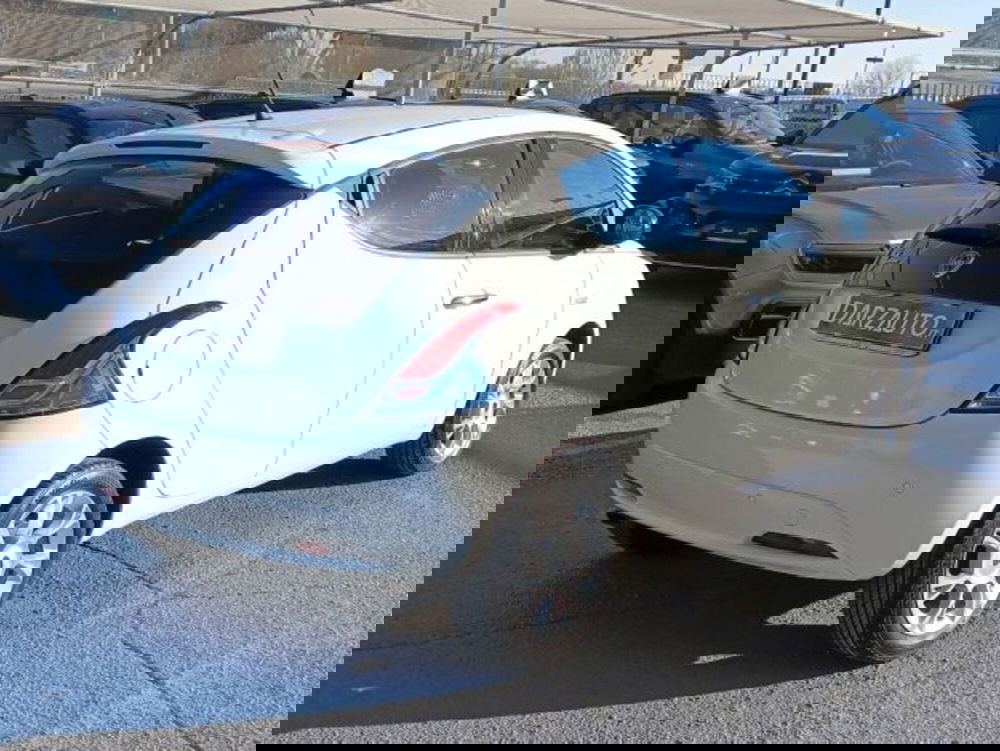 Lancia Ypsilon usata a Brescia (5)