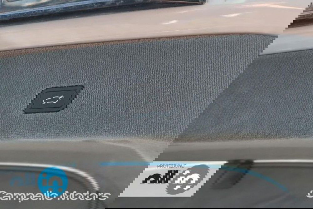 Lotus Eletre usata a Venezia (20)