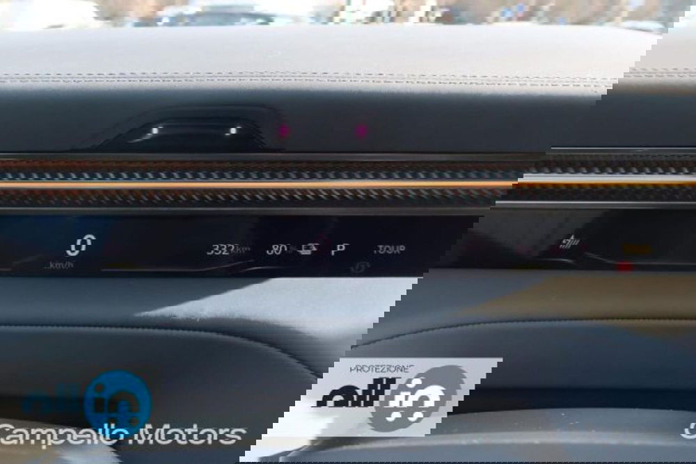 Lotus Eletre usata a Venezia (9)