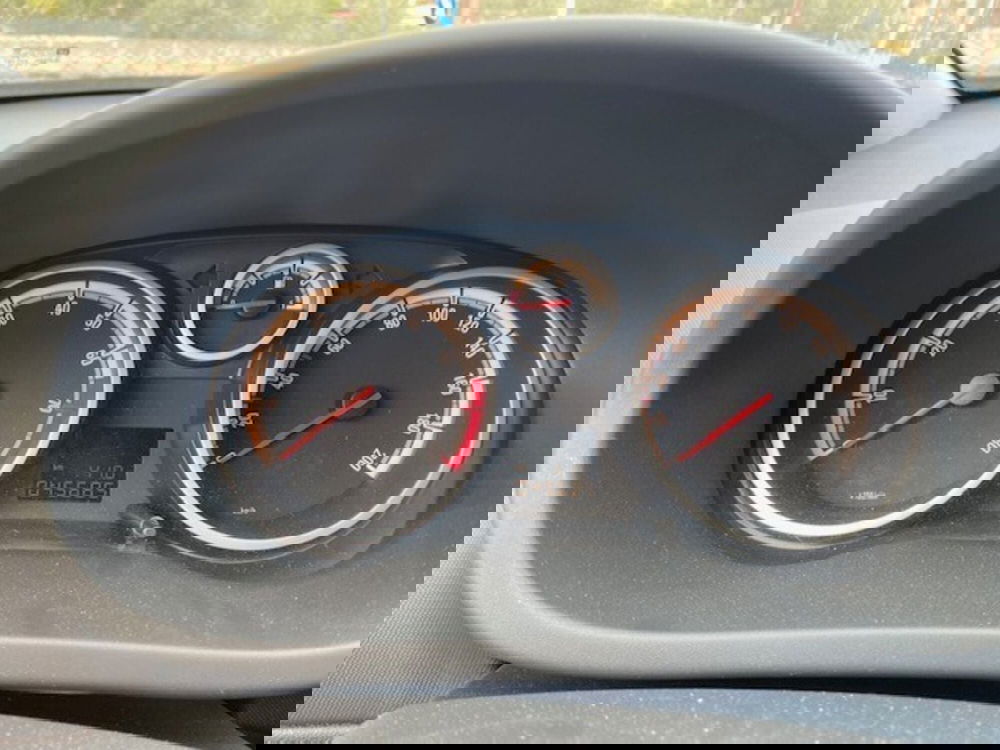 Opel Corsa usata a Catania (13)