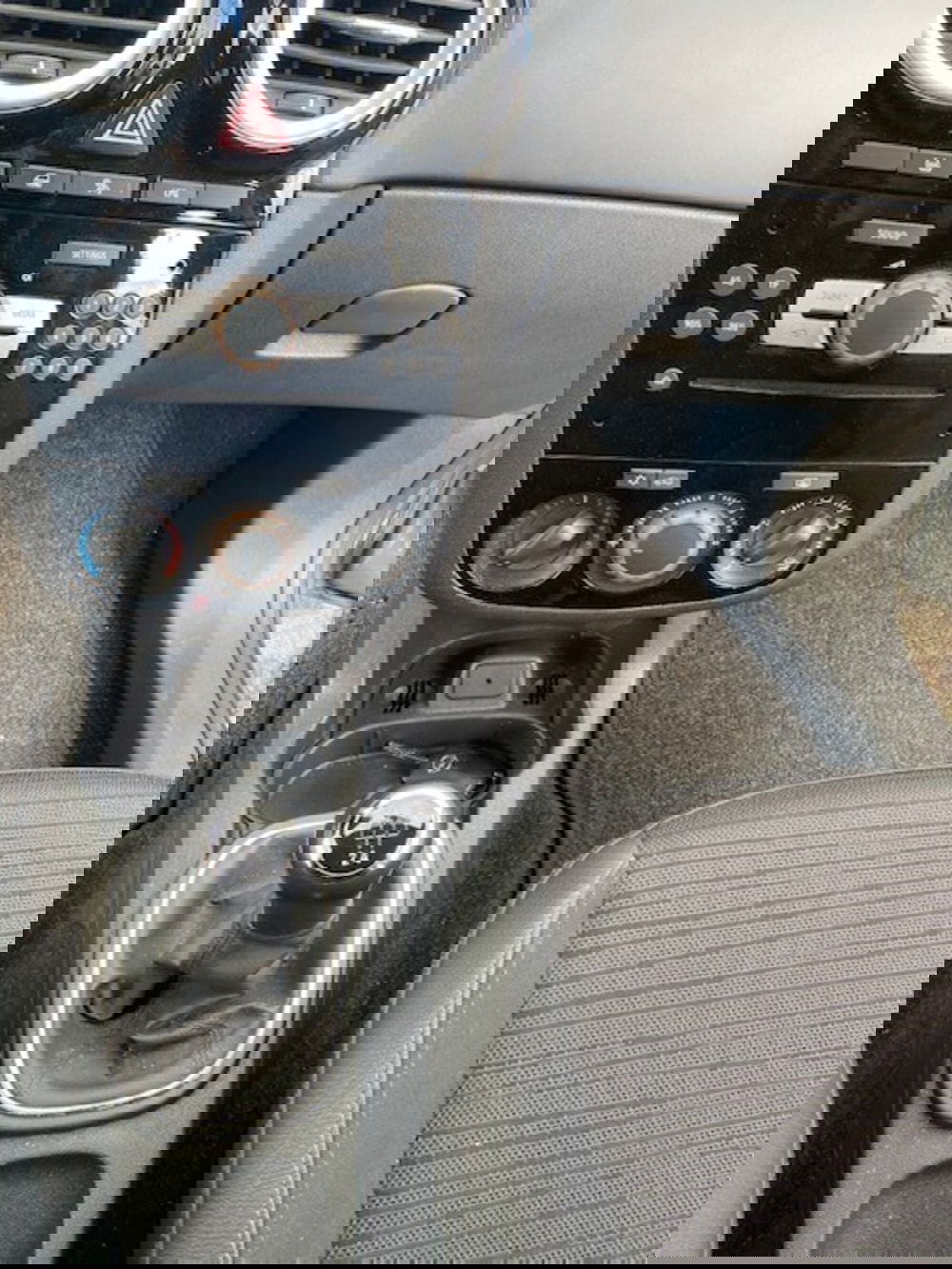 Opel Corsa usata a Catania (16)