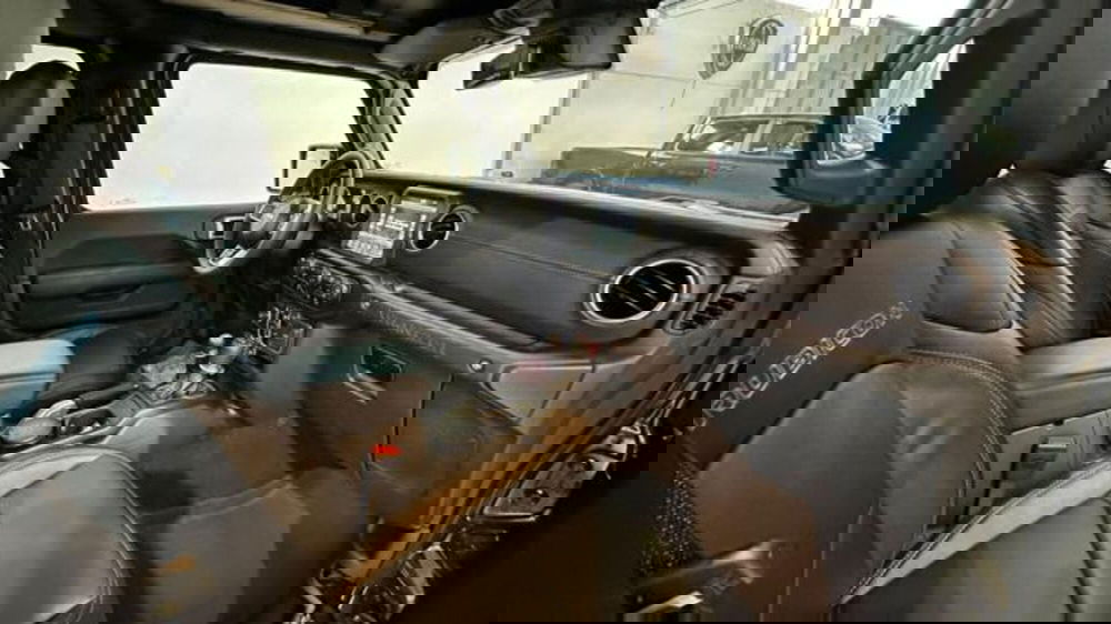 Jeep Wrangler Unlimited usata a Reggio Emilia (11)