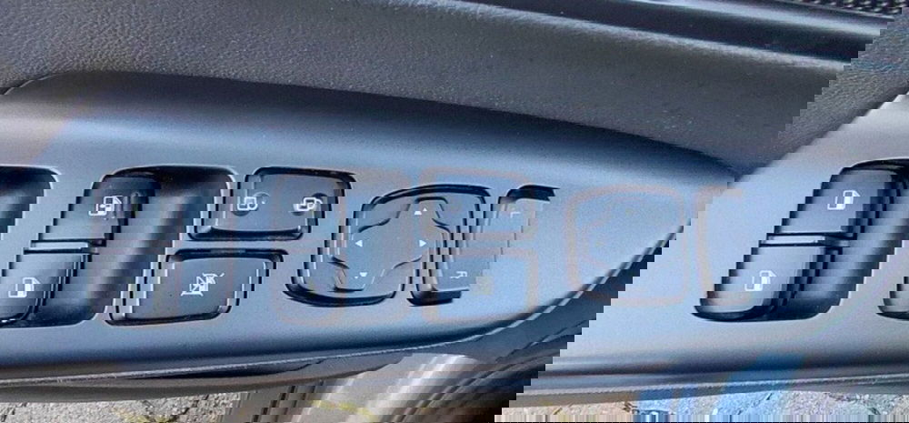 Hyundai Kona usata a Cosenza (10)