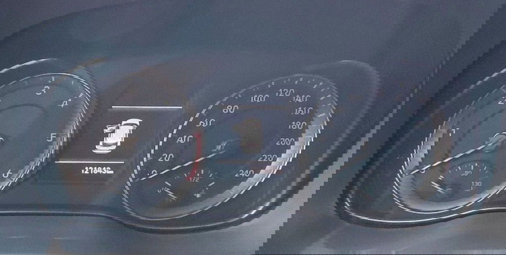 Hyundai Kona usata a Cosenza (11)