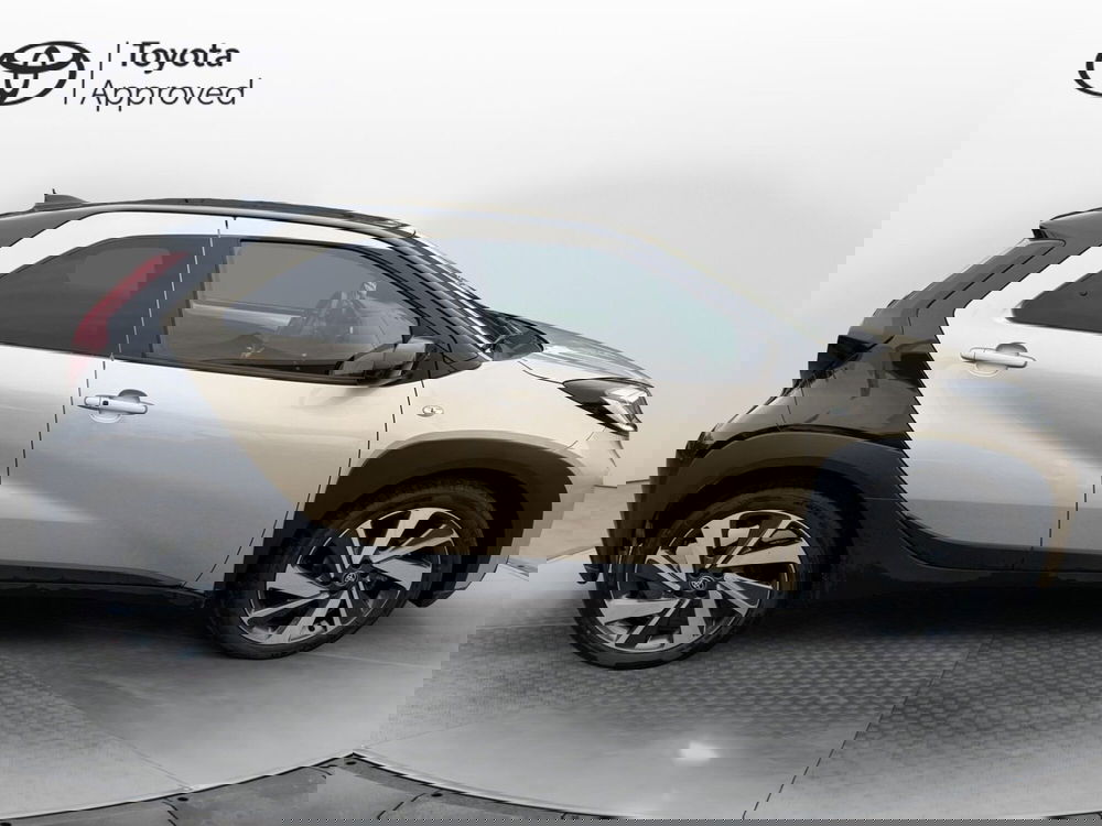 Toyota Aygo X usata a Como (12)