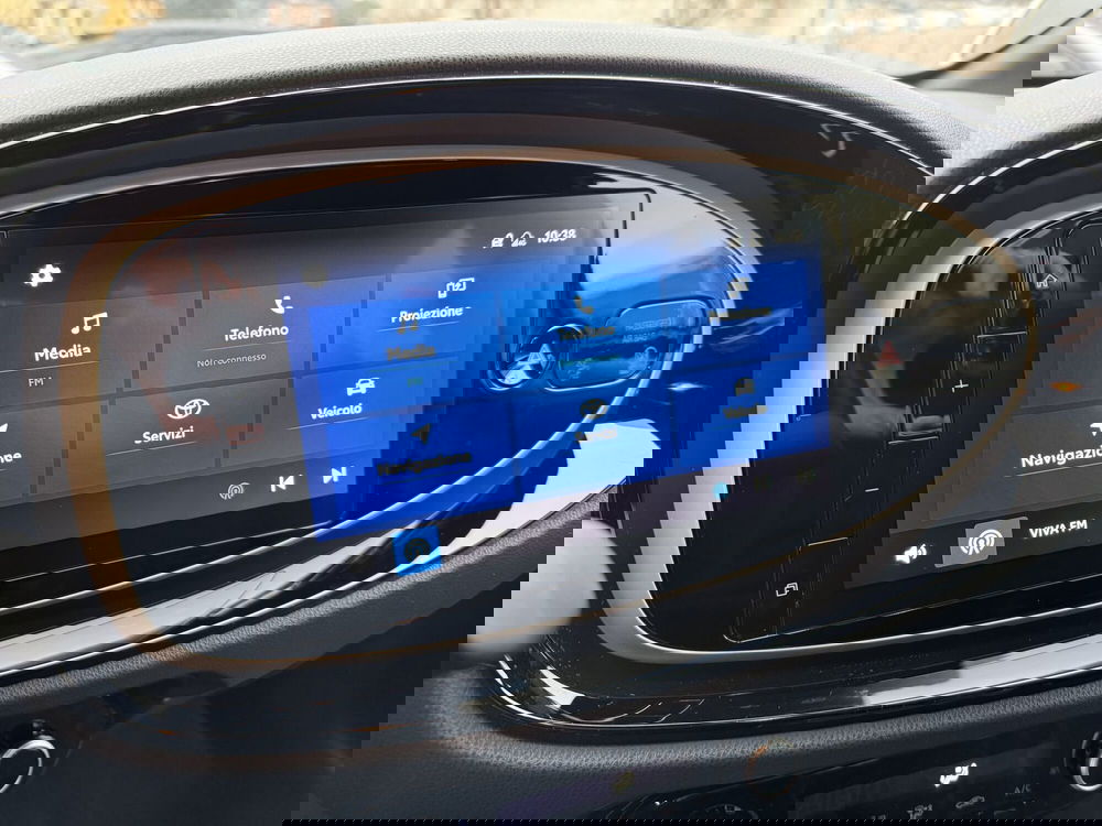 Toyota Aygo X usata a Como (14)