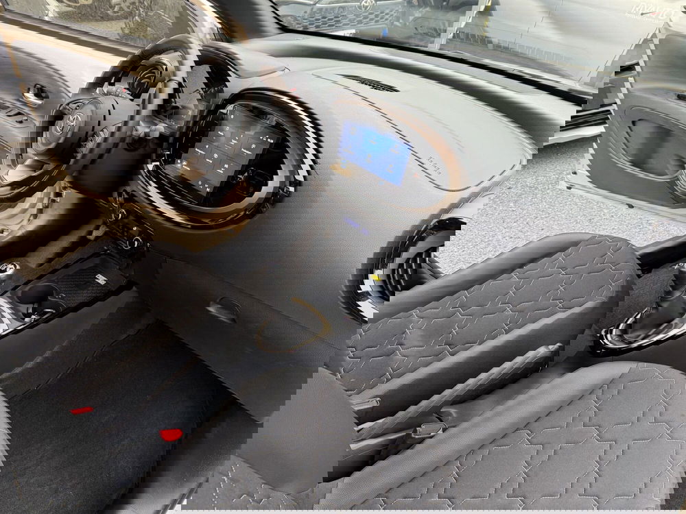 Toyota Aygo X usata a Como (5)