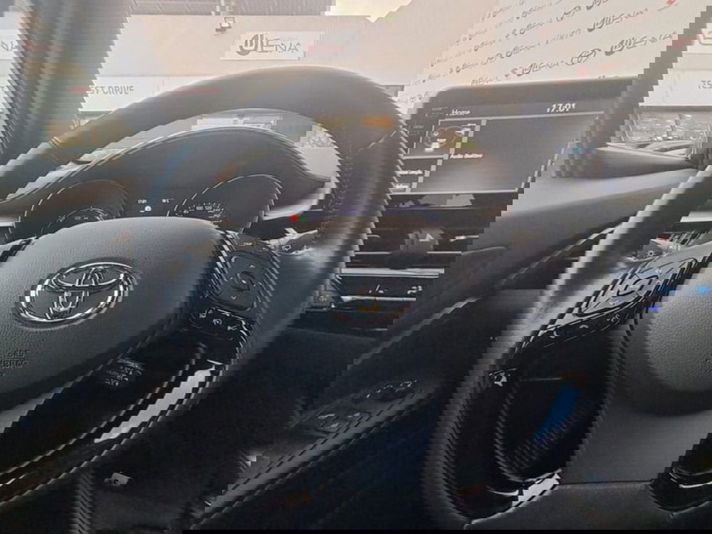 Toyota Toyota C-HR usata a Cagliari (15)