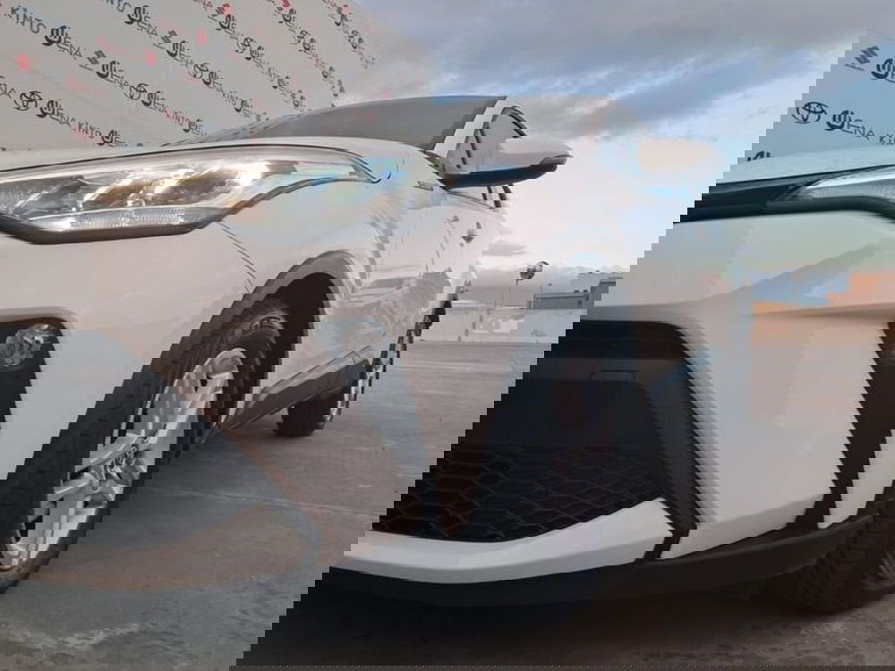 Toyota Toyota C-HR usata a Cagliari (3)