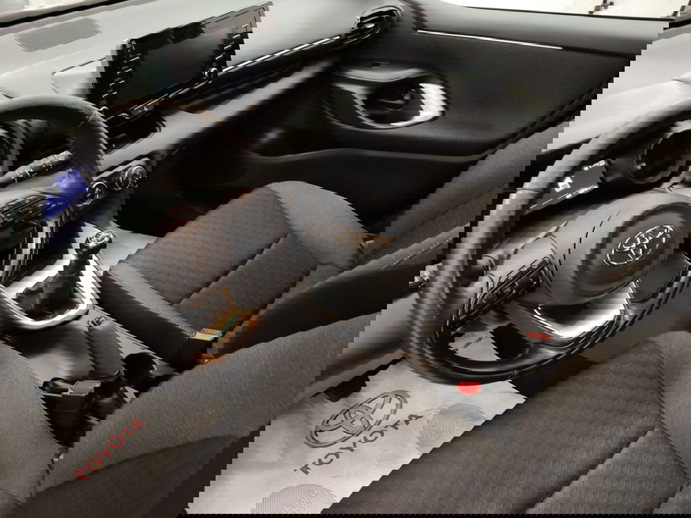 Toyota Yaris usata a Roma (12)