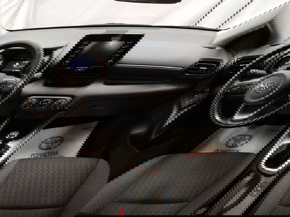 Toyota Yaris usata a Roma (9)