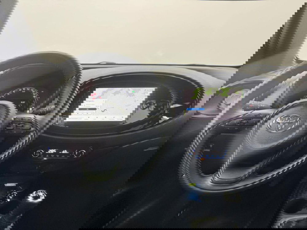 Toyota Aygo X usata a Como (12)