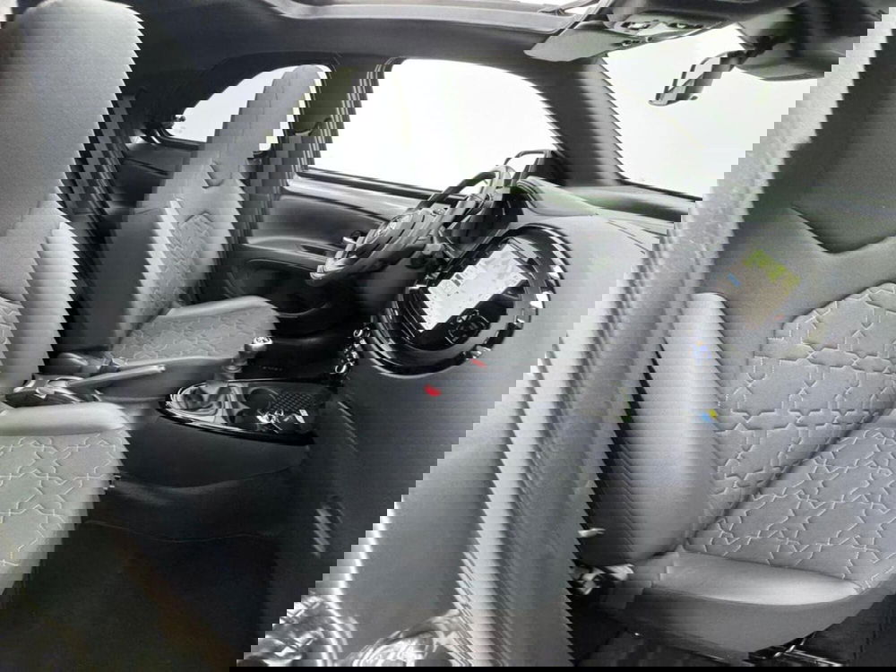 Toyota Aygo X usata a Como (3)