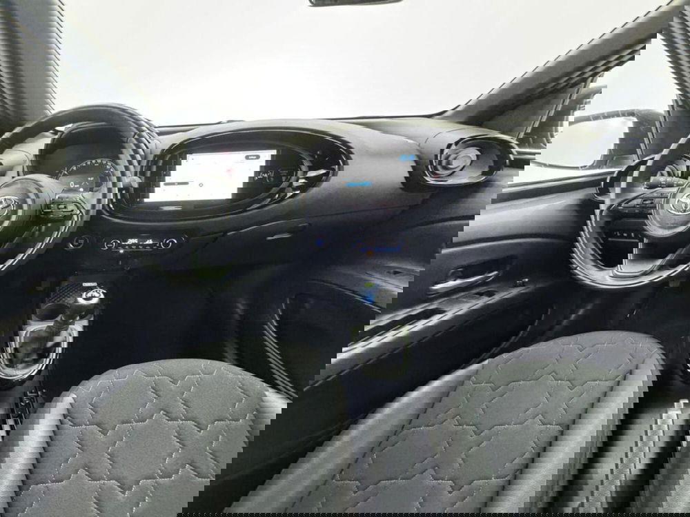 Toyota Aygo X usata a Como (4)