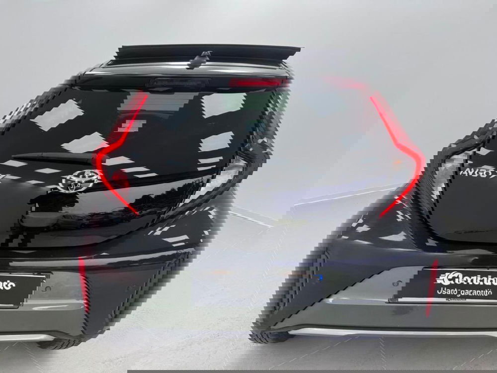 Toyota Aygo X usata a Como (7)