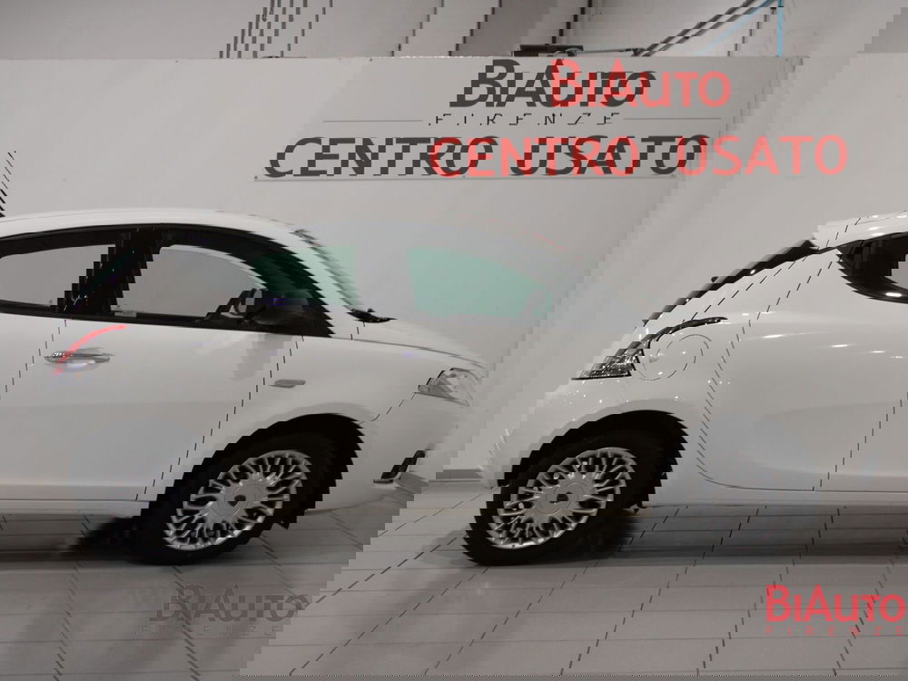 Lancia Ypsilon usata a Firenze (15)