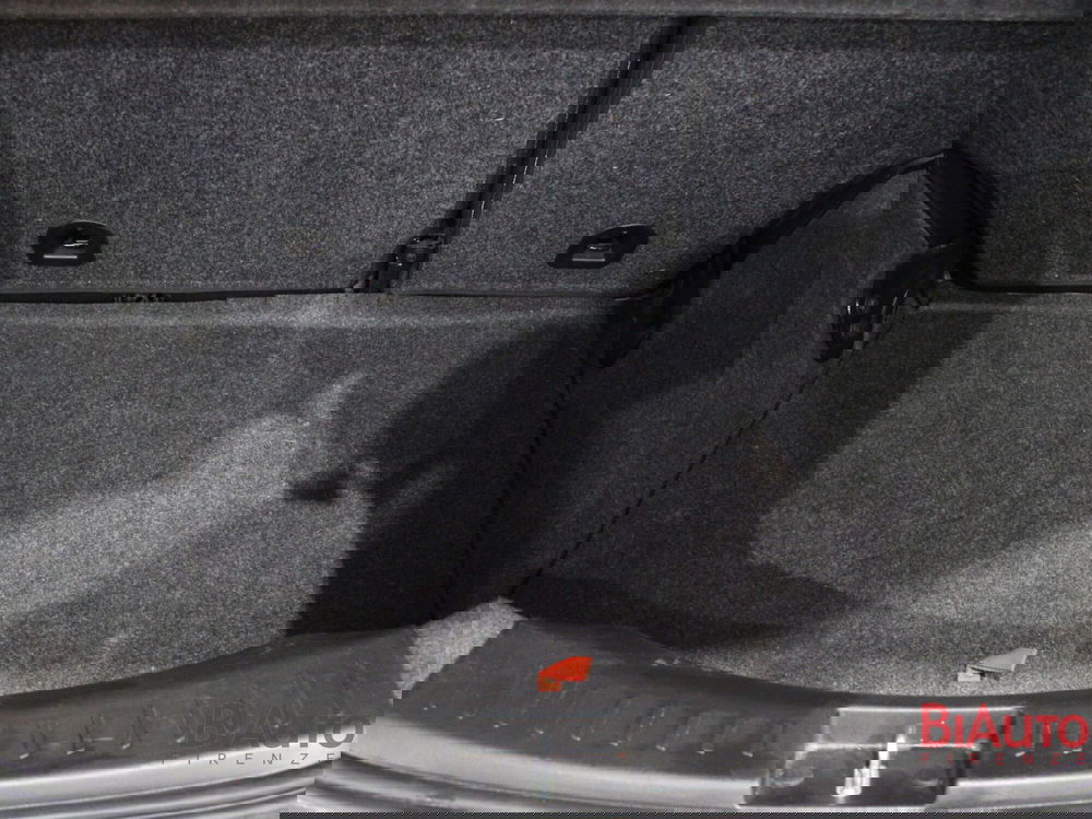 Lancia Ypsilon usata a Firenze (8)