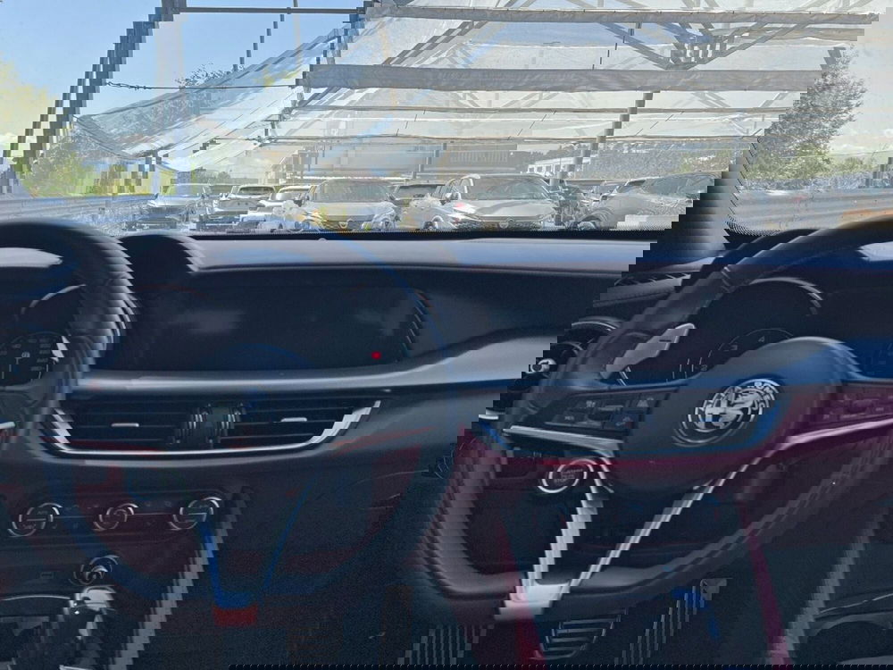 Alfa Romeo Stelvio usata a Teramo (10)