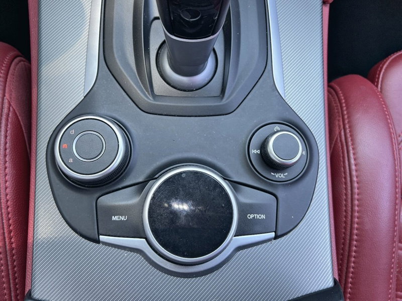 Alfa Romeo Stelvio usata a Teramo (12)