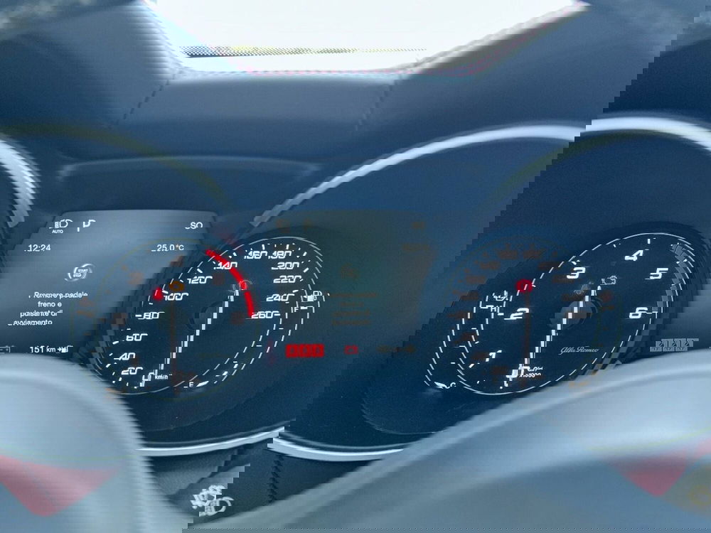 Alfa Romeo Stelvio usata a Teramo (14)