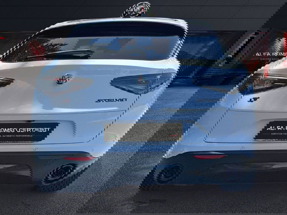Alfa Romeo Stelvio usata a Teramo (4)