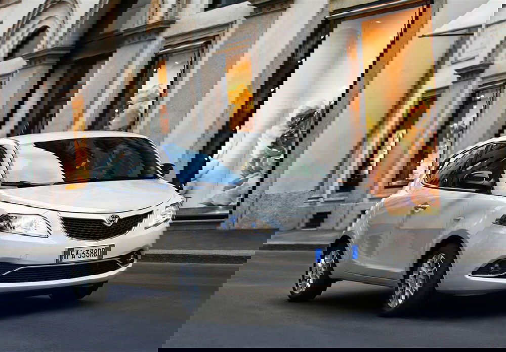 Lancia Ypsilon usata a Teramo (3)