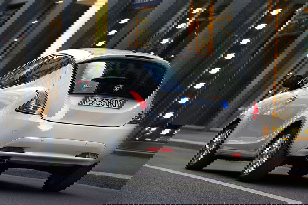 Lancia Ypsilon usata a Teramo (7)