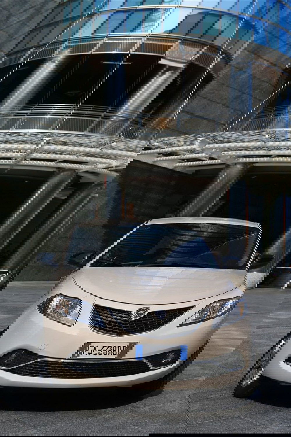 Lancia Ypsilon usata a Teramo (8)